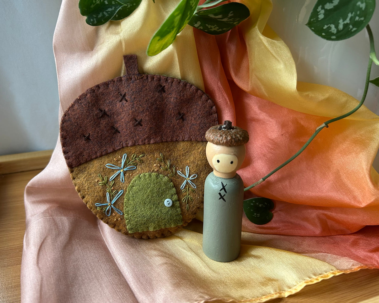 Peg Doll & Acorn Home