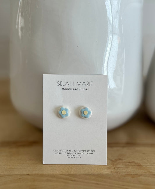 Medium Flower Stud Earrings