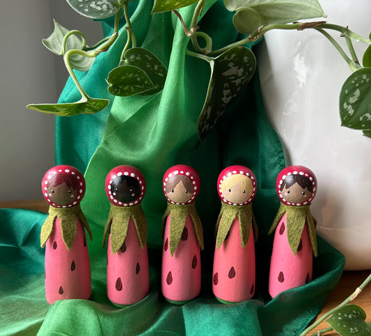 Strawberry Peg Dolls - Set of 5